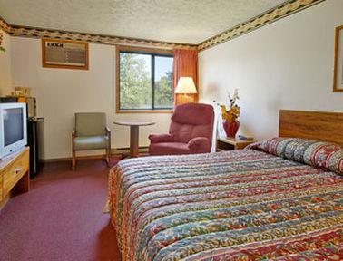 Hotel Super 8 By Wyndham Chaska Pokoj fotografie